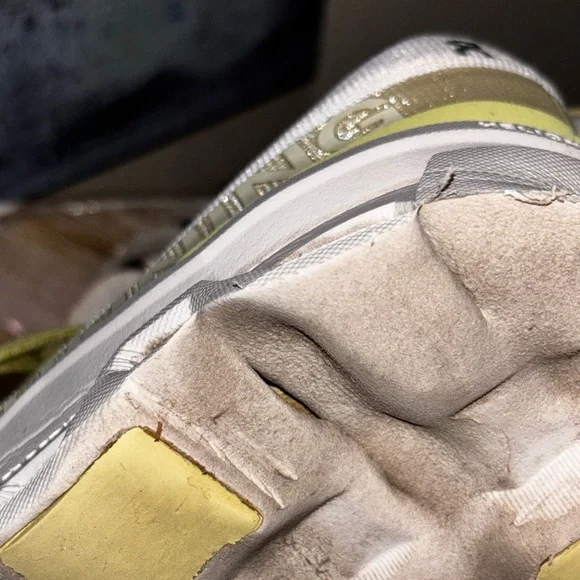 On Cloudmonster 2 running shoes in Undyed/Zest WSZ9,5 - Picture 11 of 15